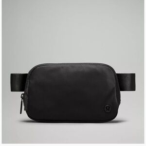 Lululemon belt bag